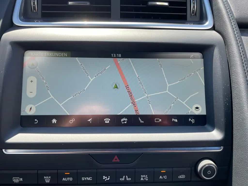 Jaguar E-Pace P250 AWD"BLACK PACK"+Panorama+KAMERA+2.Hd 09/2018-photo-22