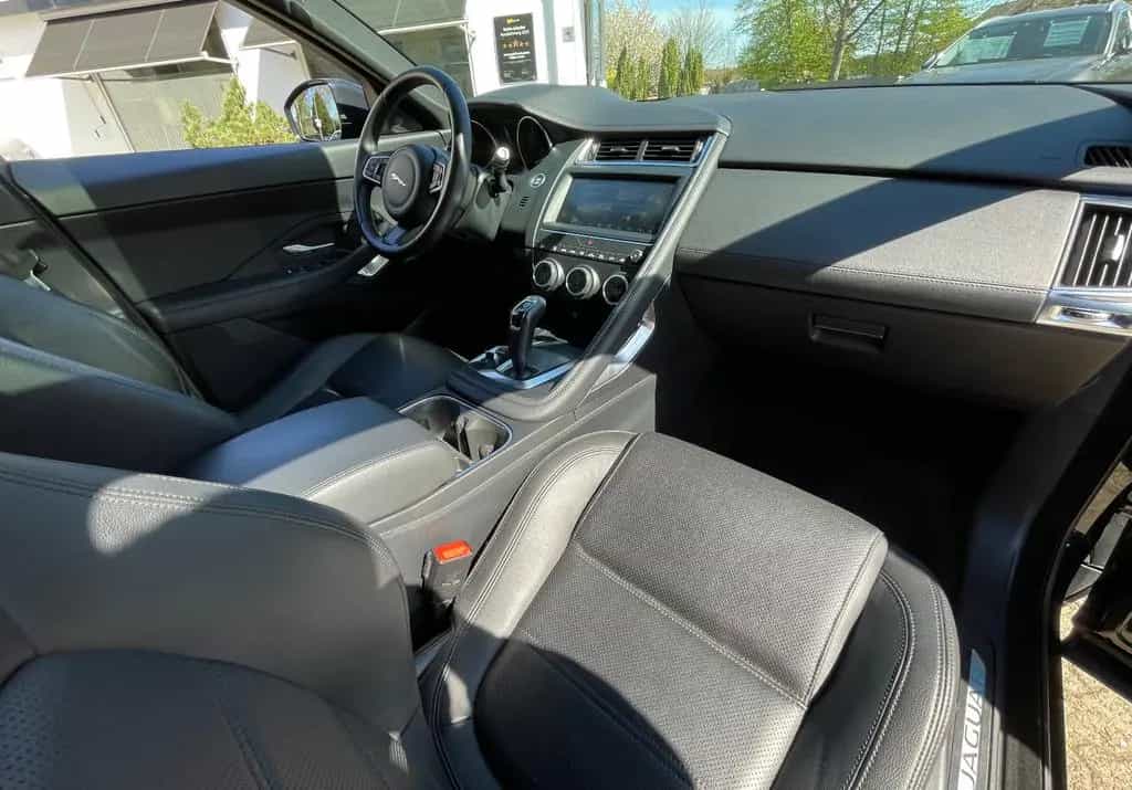 Jaguar E-Pace P250 AWD"BLACK PACK"+Panorama+KAMERA+2.Hd 09/2018-photo-29