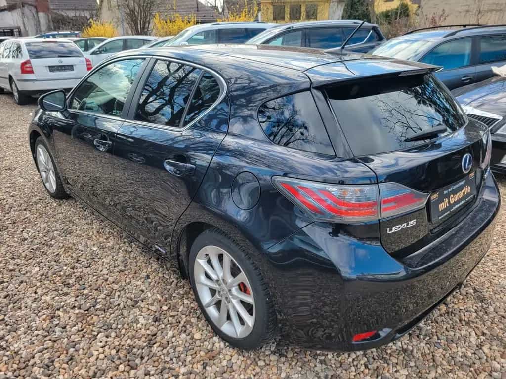Lexus CT 200h Dynamic *Navi *Leder *Kamera *Scheckheft 11/2011-photo-2