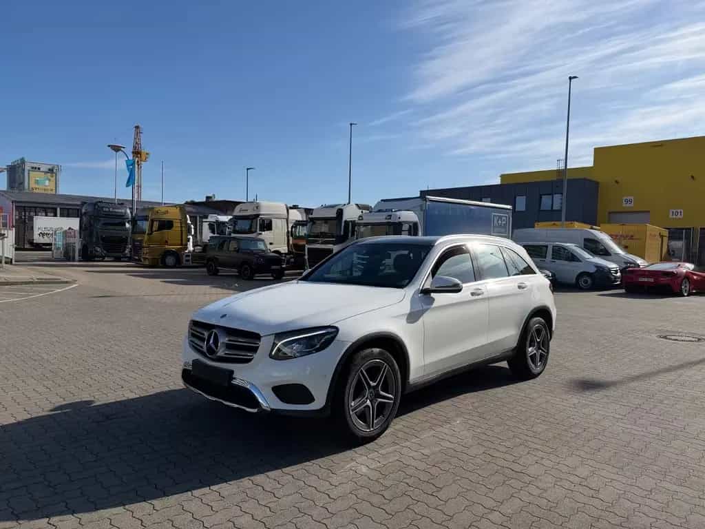 Mercedes-Benz GLC-Class 250 4Matic Pano Kamera LED AHK 01/2019-photo-0