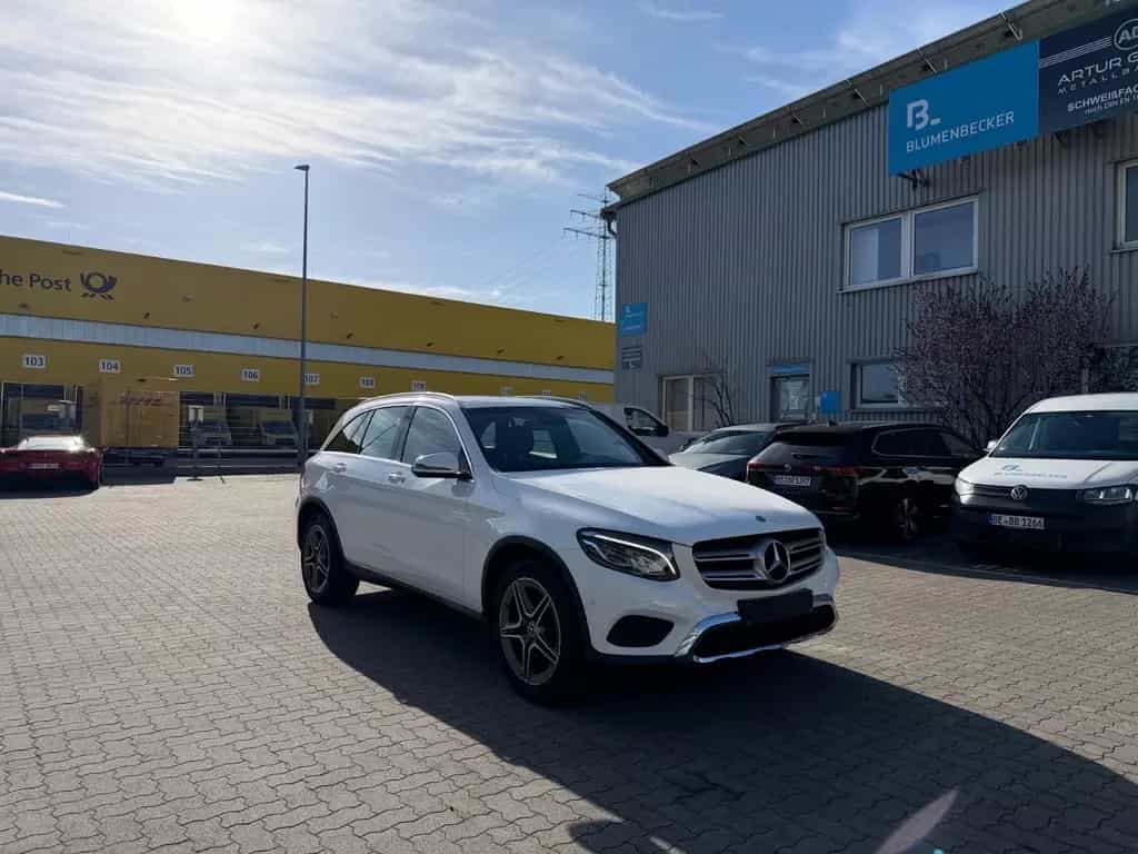Mercedes-Benz GLC-Class 250 4Matic Pano Kamera LED AHK 01/2019-photo-1