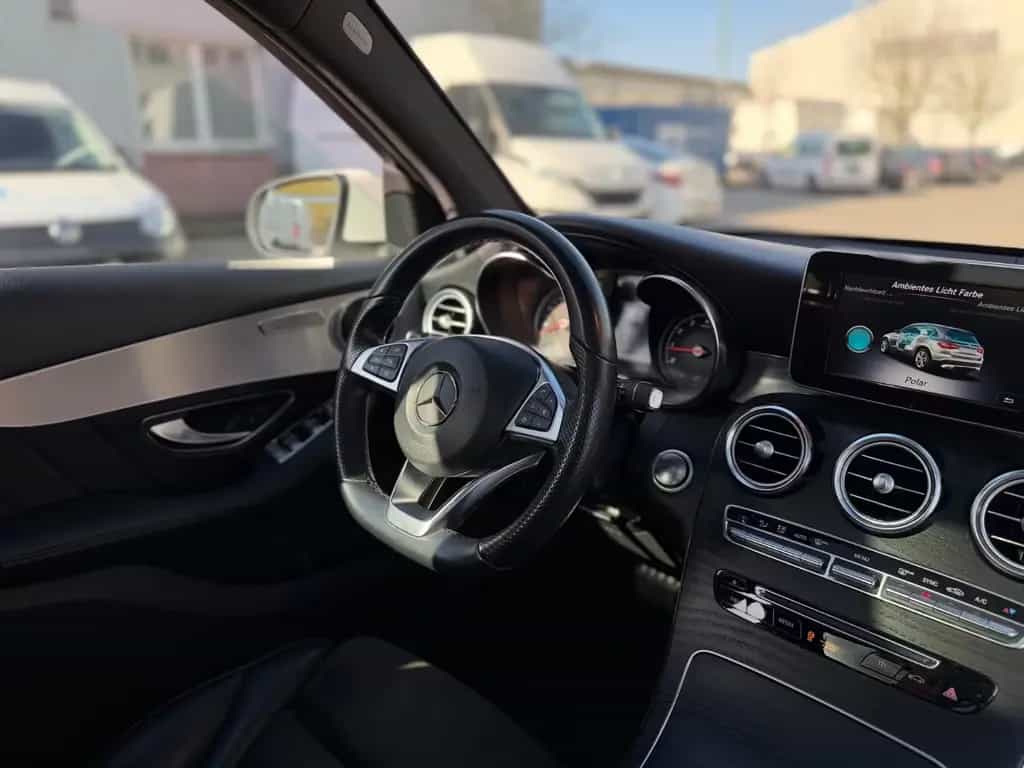 Mercedes-Benz GLC-Class 250 4Matic Pano Kamera LED AHK 01/2019-photo-16