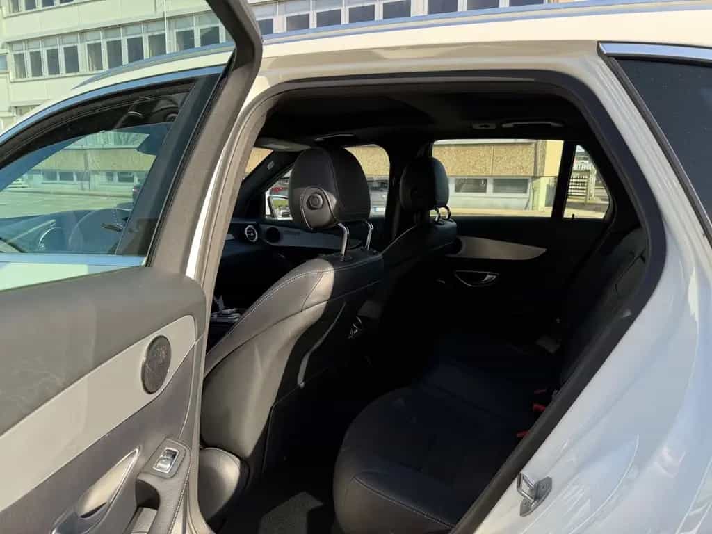 Mercedes-Benz GLC-Class 250 4Matic Pano Kamera LED AHK 01/2019-photo-17