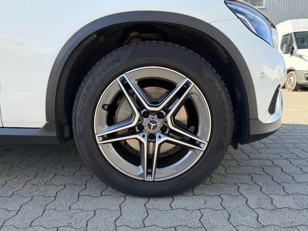 Mercedes-Benz GLC-Class 250 4Matic Pano Kamera LED AHK 01/2019-photo-4