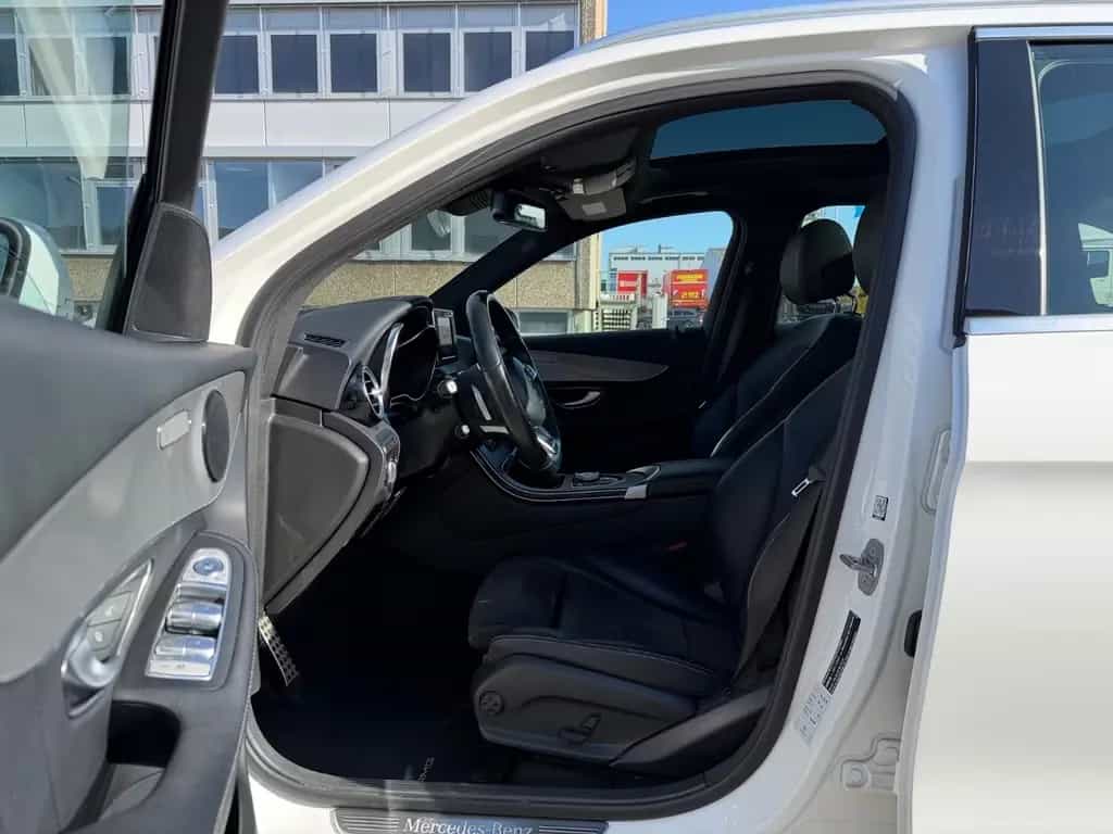 Mercedes-Benz GLC-Class 250 4Matic Pano Kamera LED AHK 01/2019-photo-5