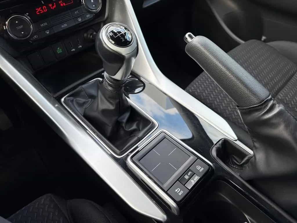 Mitsubishi Eclipse Cross 1.5 T-MIVEC Sitzheizung AHK Kamera 07/2020-photo-28