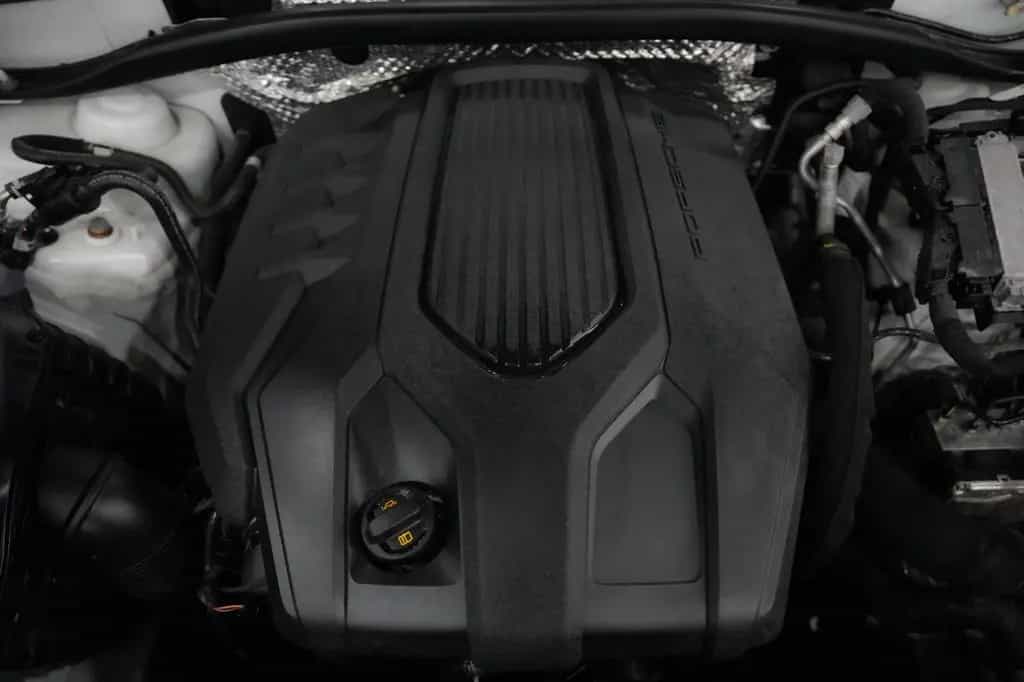Porsche Macan 10/2022-photo-23