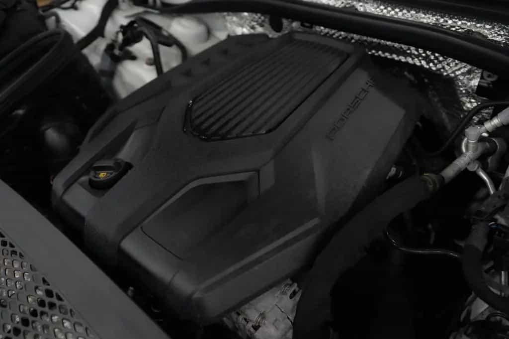 Porsche Macan 10/2022-photo-24