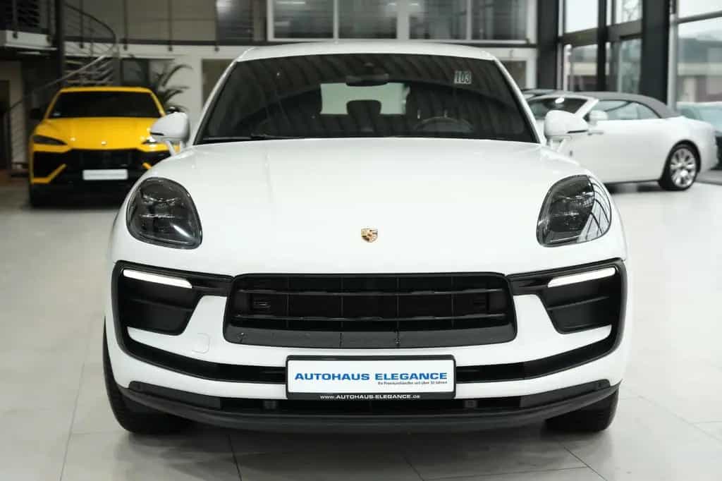 Porsche Macan 10/2022-photo-4