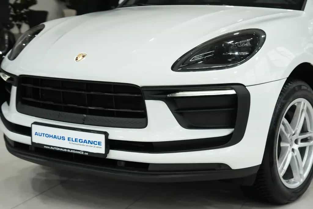 Porsche Macan 10/2022-photo-7