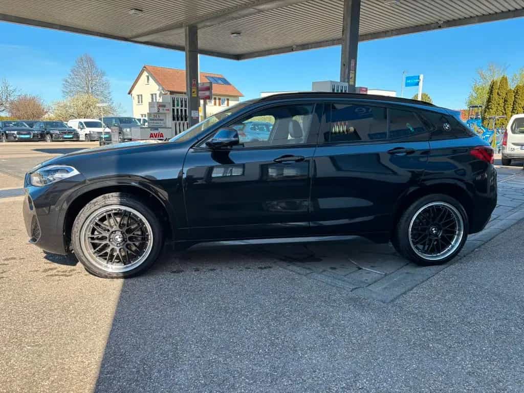 BMW X2 xDrive 20d M-Paket *Navi/HUD/AHK* 09/2018-photo-1