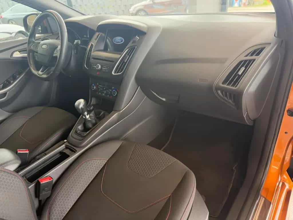 Ford Focus Lim. ST-Line Klimaauto Tempomat SHZ 01/2018-photo-12