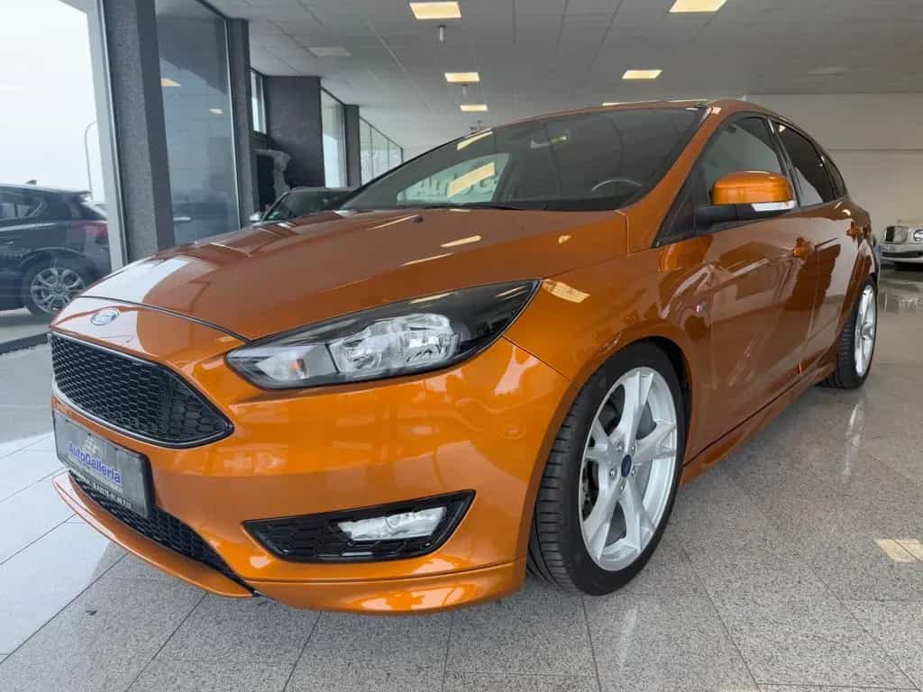 Ford Focus Lim. ST-Line Klimaauto Tempomat SHZ 01/2018-photo-4