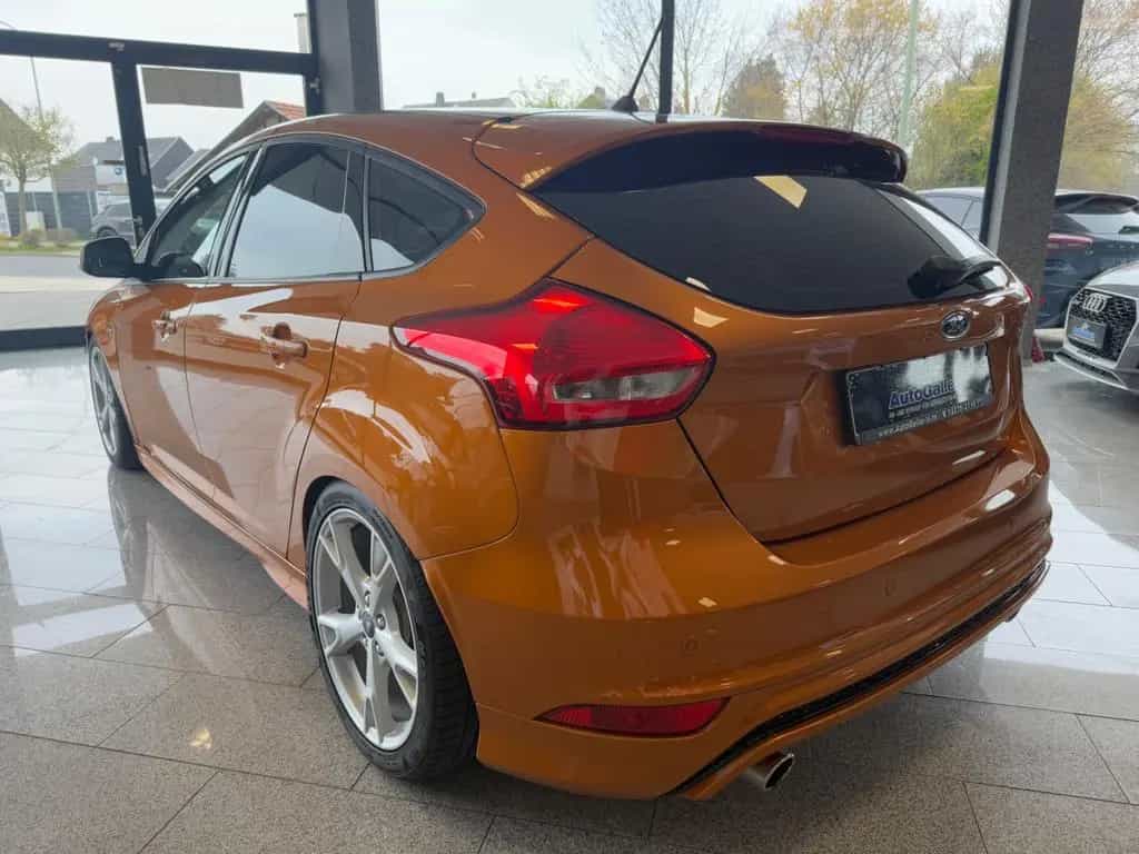 Ford Focus Lim. ST-Line Klimaauto Tempomat SHZ 01/2018-photo-9