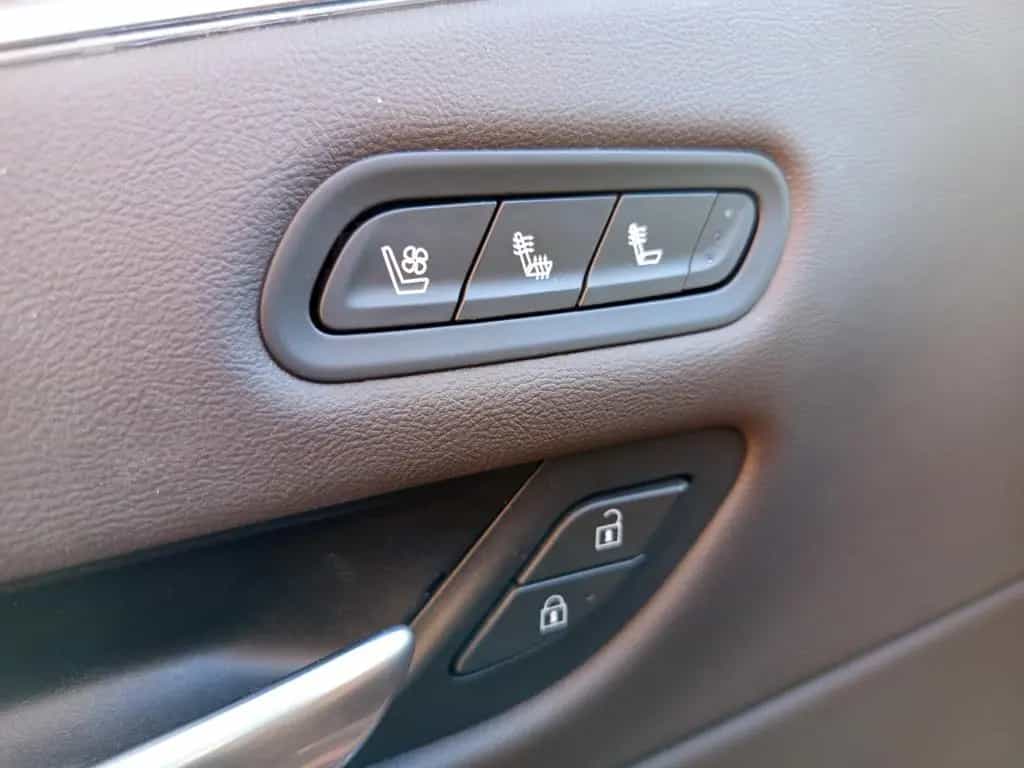 Cadillac Escalade Platinum 6.2L, 600, audio AKG, night v. 11/2021-photo-19