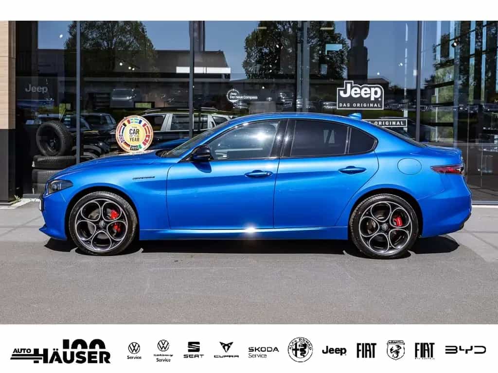 Alfa Romeo Giulia Competizione 2.0 Turbo Q4 HARMAN-KARDON E 10/2023-photo-2