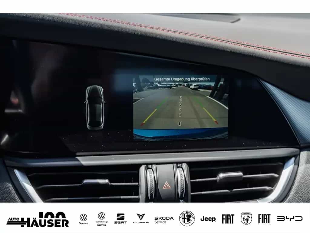 Alfa Romeo Giulia Competizione 2.0 Turbo Q4 HARMAN-KARDON E 10/2023-photo-23