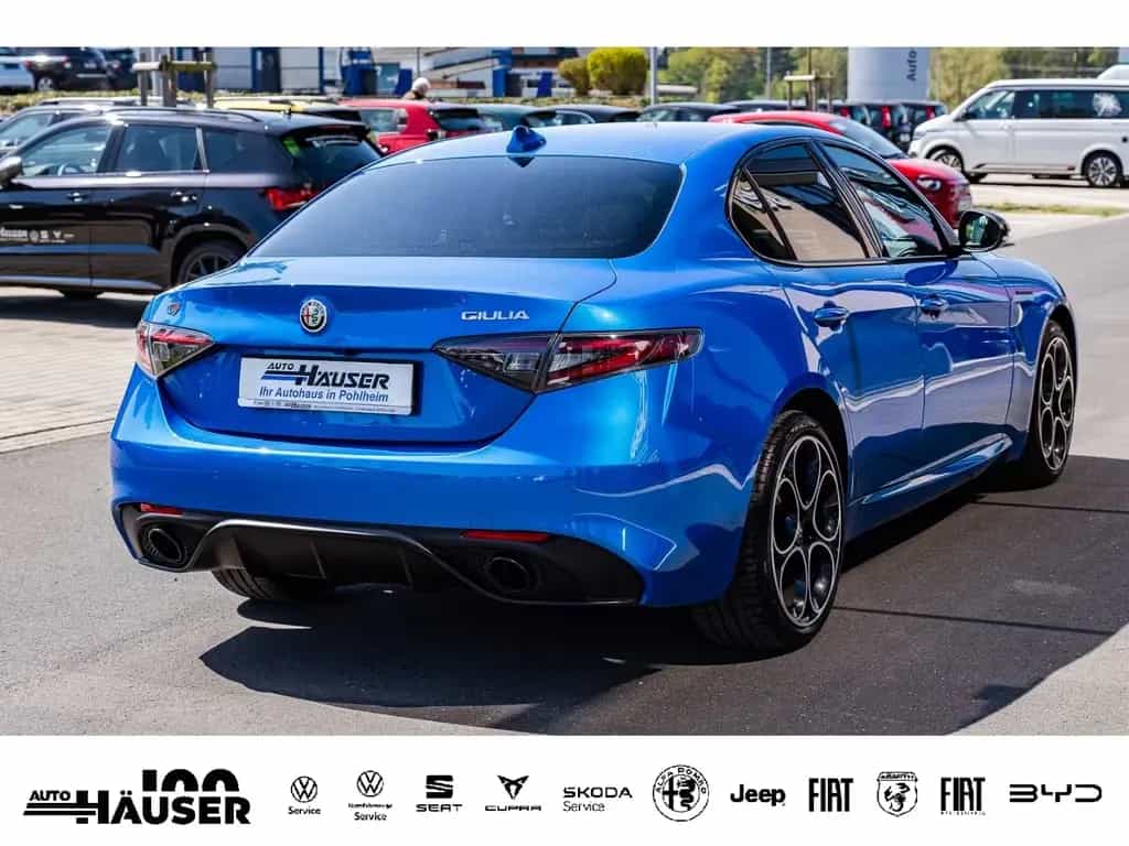 Alfa Romeo Giulia Competizione 2.0 Turbo Q4 HARMAN-KARDON E 10/2023-photo-4