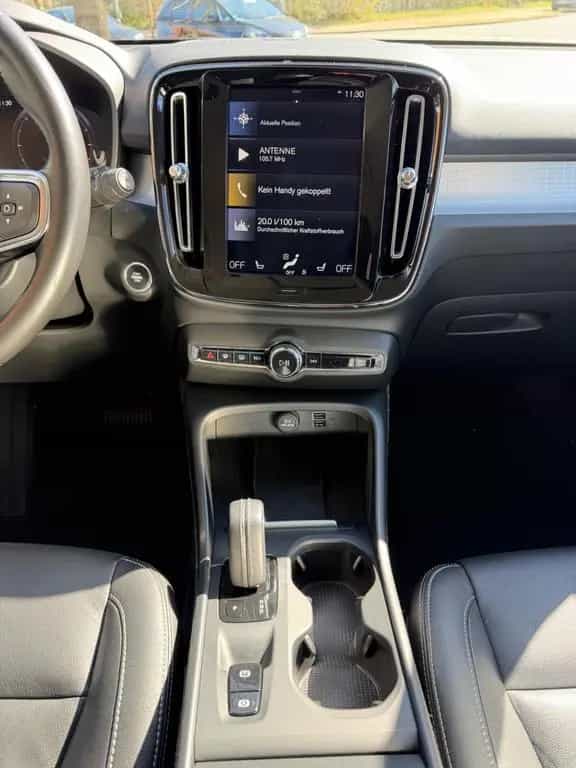 Volvo XC40 D4 AWD Momentum Pro #volvo #madebymerten 02/2020-photo-13