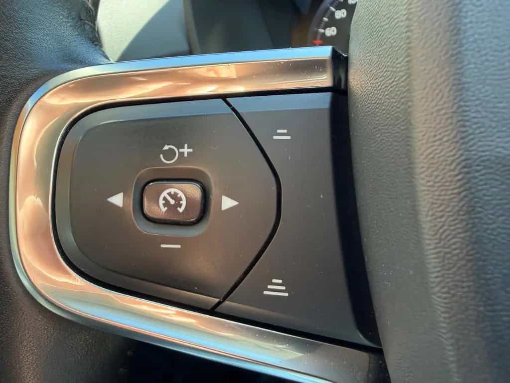 Volvo XC40 D4 AWD Momentum Pro #volvo #madebymerten 02/2020-photo-20