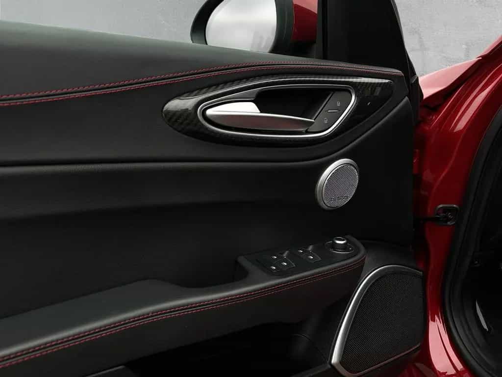 Alfa Romeo Giulia Quadrifoglio Keramik Carbon Handscha. 1Hd 12/2016-photo-12