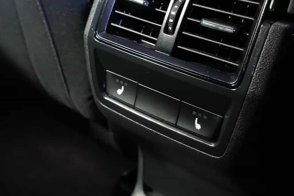 Skoda Karoq Sportline 4x4 *AUT*NAV*LED*AHK* 01/2023-photo-23