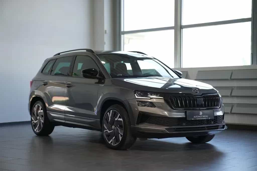 Skoda Karoq Sportline 4x4 *AUT*NAV*LED*AHK* 01/2023-photo-4