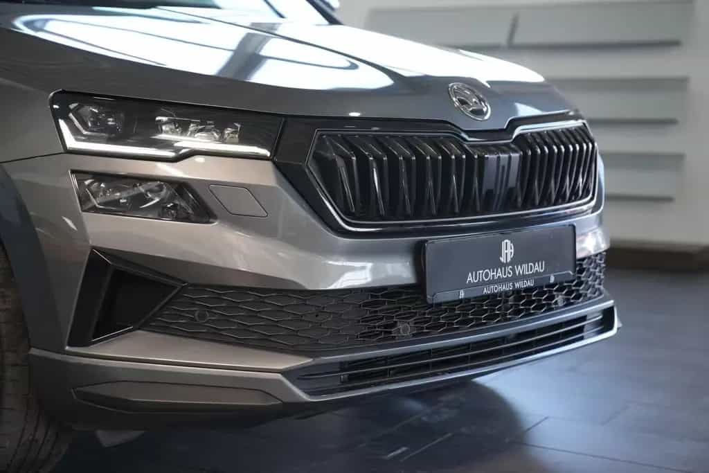 Skoda Karoq Sportline 4x4 *AUT*NAV*LED*AHK* 01/2023-photo-5