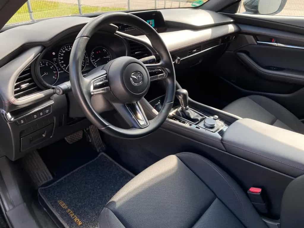 Mazda 3 LIMO HOMURA LED ALLWETTER SCHECKHEFT CARPLAY 01/2022-photo-32