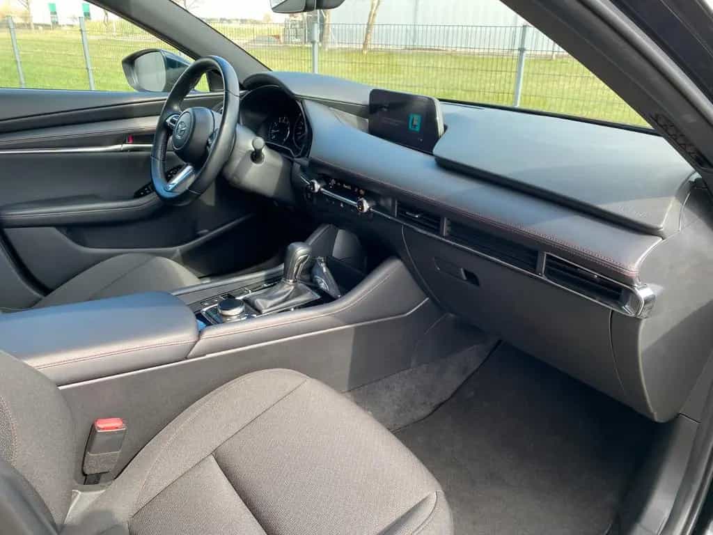 Mazda 3 LIMO HOMURA LED ALLWETTER SCHECKHEFT CARPLAY 01/2022-photo-37