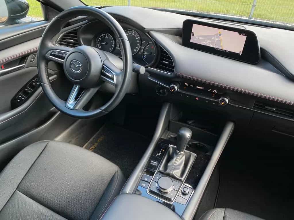 Mazda 3 LIMO HOMURA LED ALLWETTER SCHECKHEFT CARPLAY 01/2022-photo-40
