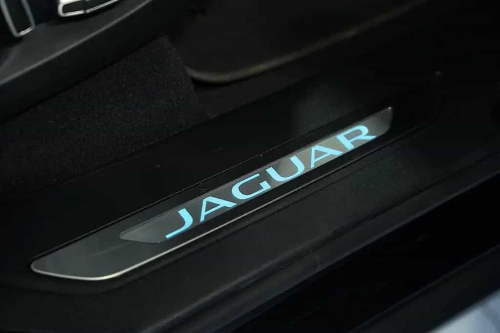 Jaguar F-Pace R-Dynamic SE AWD *2H *22 *Black Pack*GSD 06/2021-photo-22