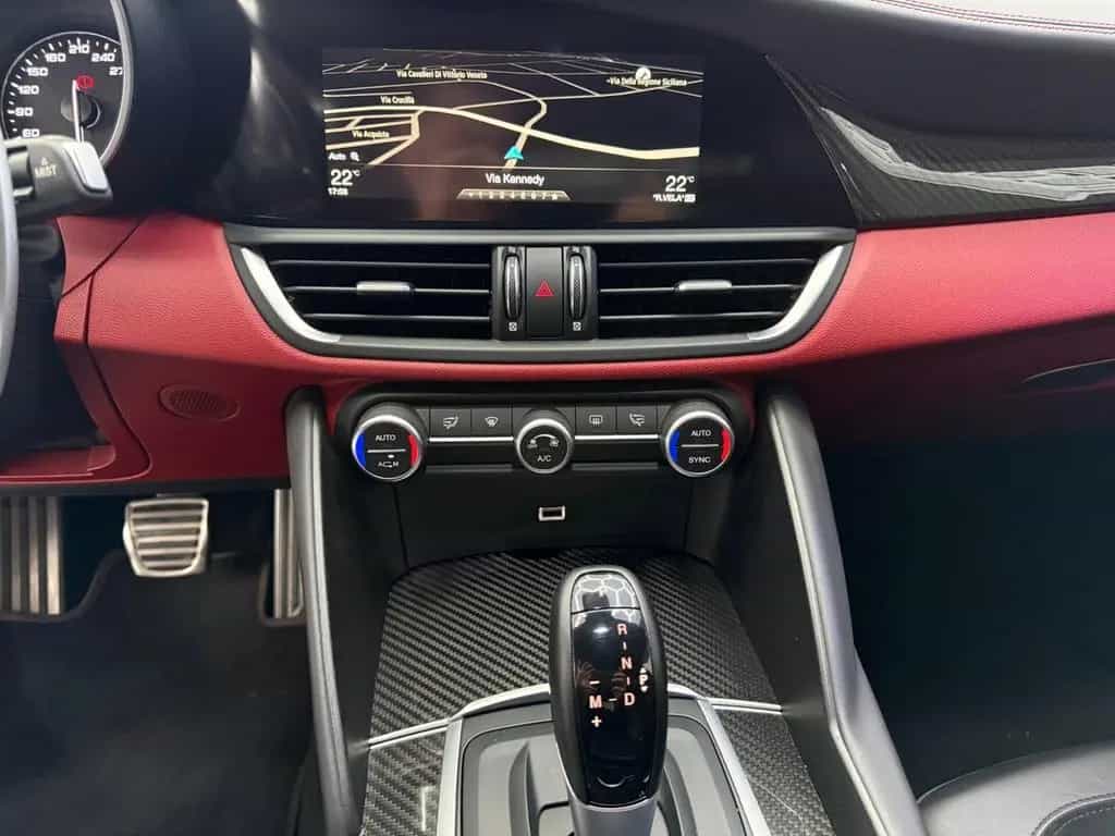 Alfa Romeo Giulia 2.9 V6 Bi-Turbo AT8 Quadrifogl 12/2018-photo-7