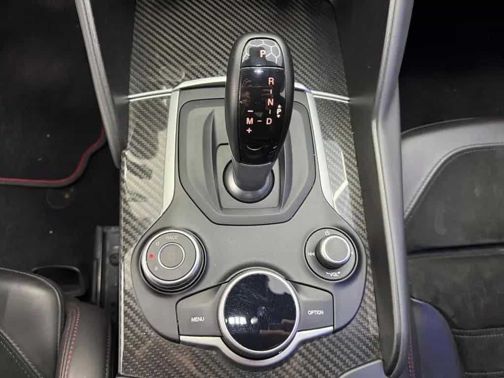 Alfa Romeo Giulia 2.9 V6 Bi-Turbo AT8 Quadrifogl 12/2018-photo-8