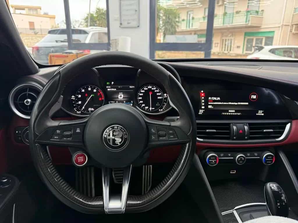 Alfa Romeo Giulia 2.9 V6 Bi-Turbo AT8 Quadrifogl 12/2018-photo-6
