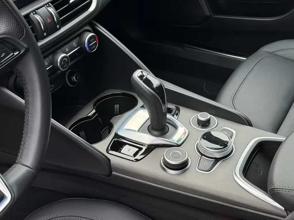 Alfa Romeo Giulia Ti Q4/MEMORY/ACC/NAVI/KAMERA/SHZ 07/2023-photo-17