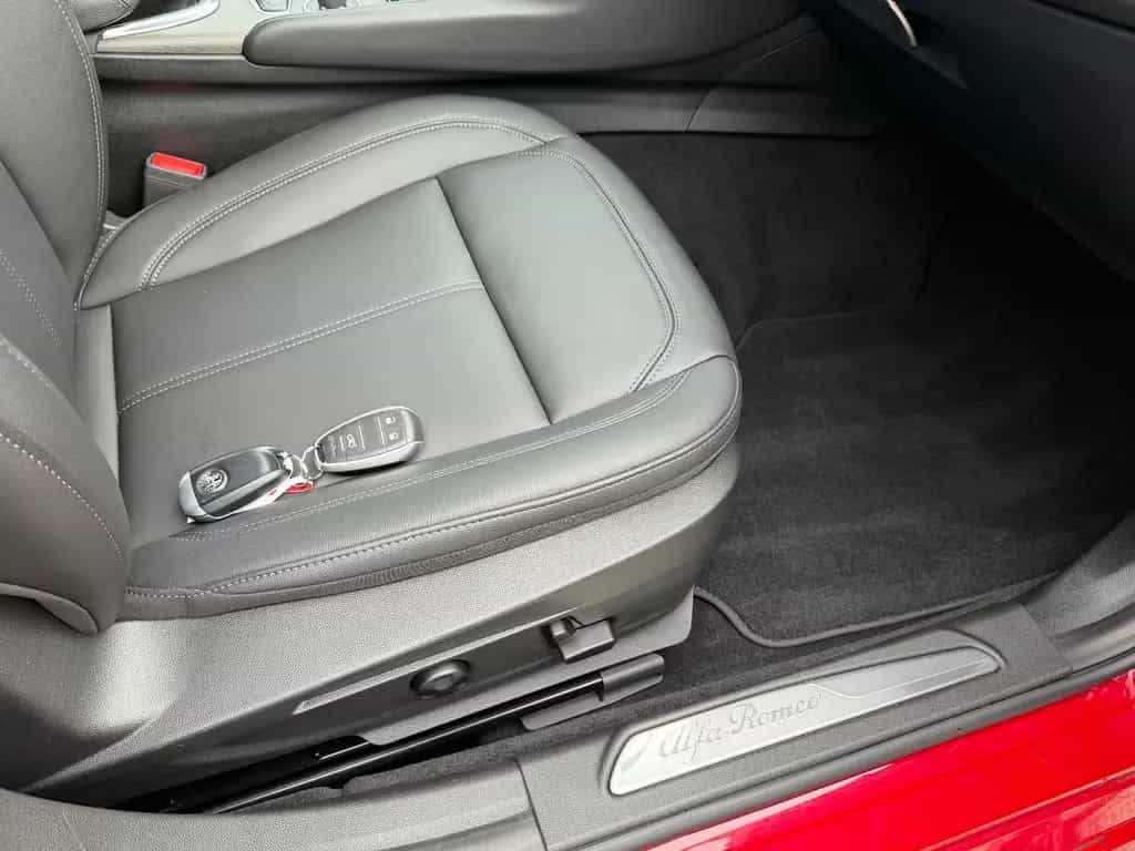 Alfa Romeo Giulia Ti Q4/MEMORY/ACC/NAVI/KAMERA/SHZ 07/2023-photo-23