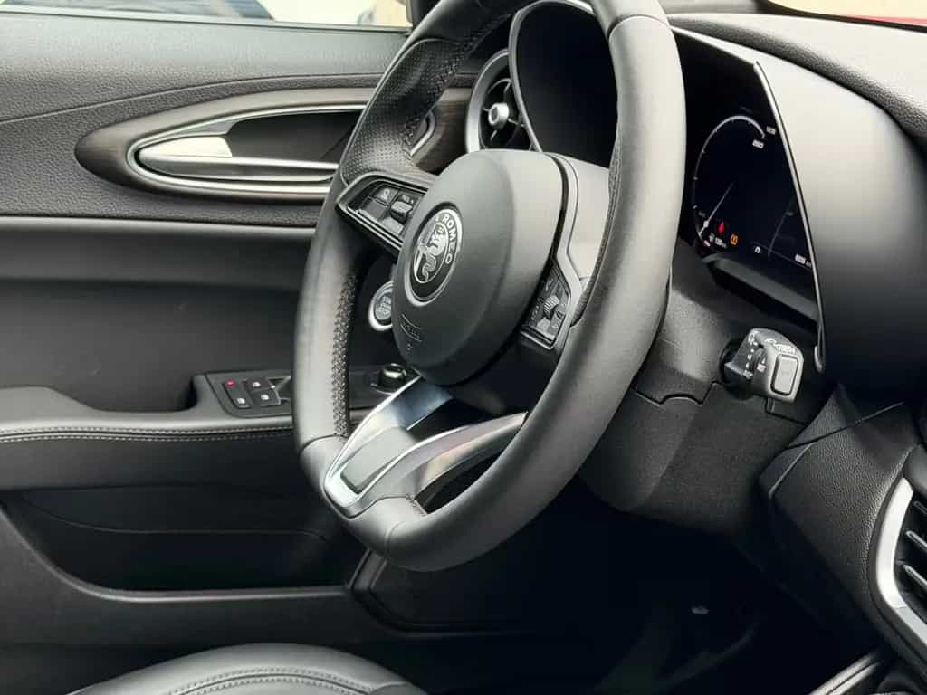 Alfa Romeo Giulia Ti Q4/MEMORY/ACC/NAVI/KAMERA/SHZ 07/2023-photo-28