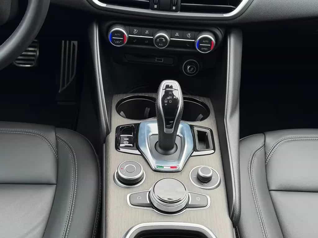 Alfa Romeo Giulia Ti Q4/MEMORY/ACC/NAVI/KAMERA/SHZ 07/2023-photo-32