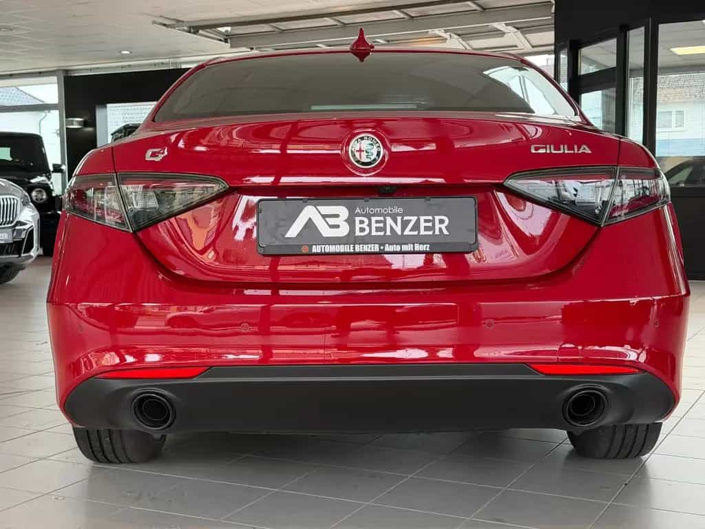 Alfa Romeo Giulia Ti Q4/MEMORY/ACC/NAVI/KAMERA/SHZ 07/2023-photo-9