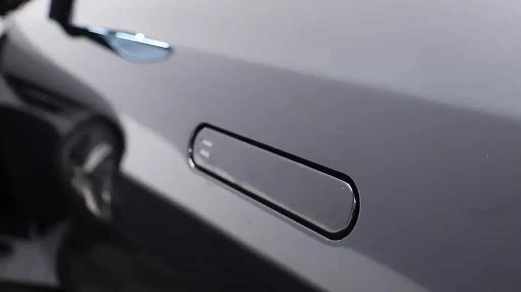 Aston Martin DB12 Coupe 09/2025-photo-25