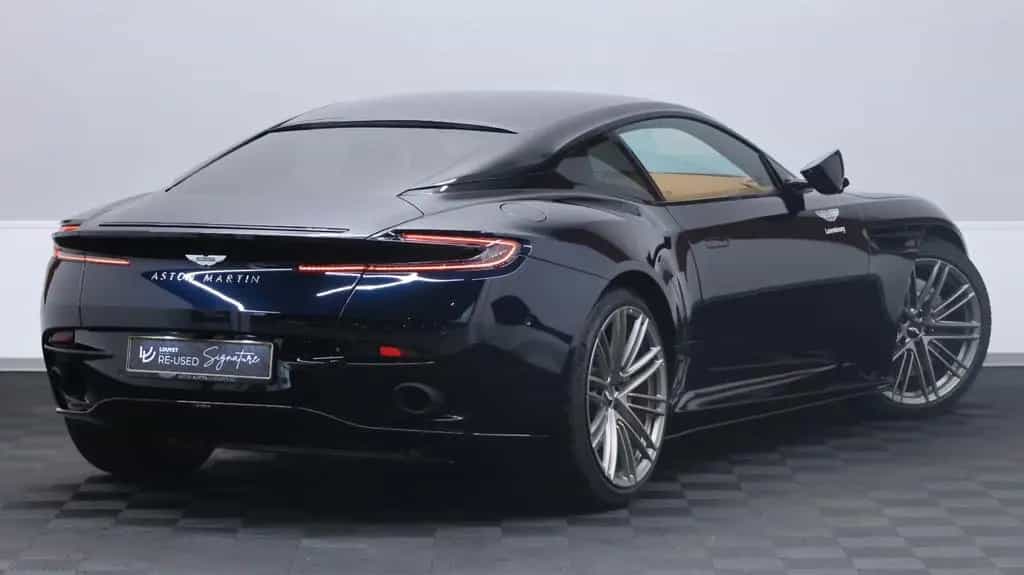 Aston Martin DB12 Coupe 09/2025-photo-6