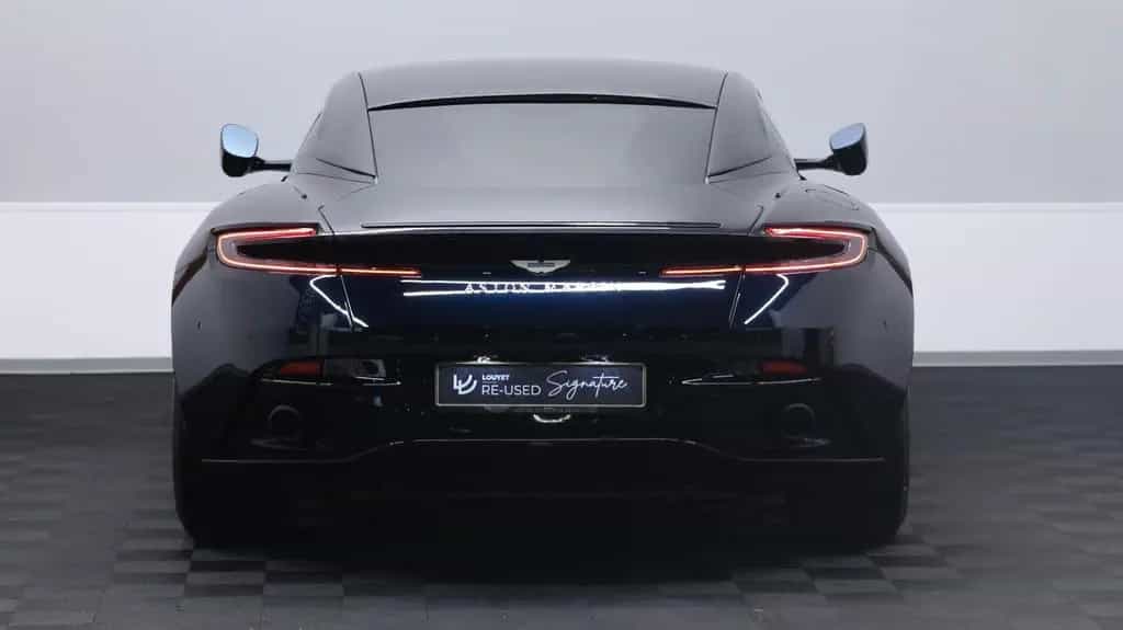 Aston Martin DB12 Coupe 09/2025-photo-7