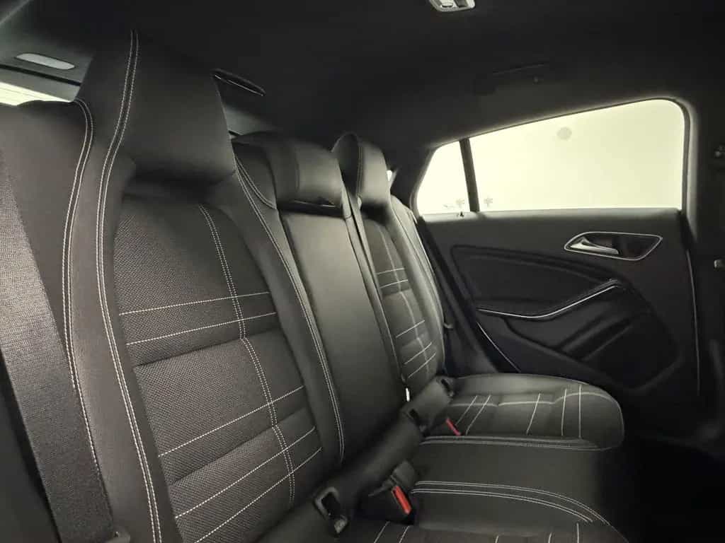 Mercedes-Benz CLA 200 Shooting Brake d Aut. Urban Sport AHK 04/2015-photo-14