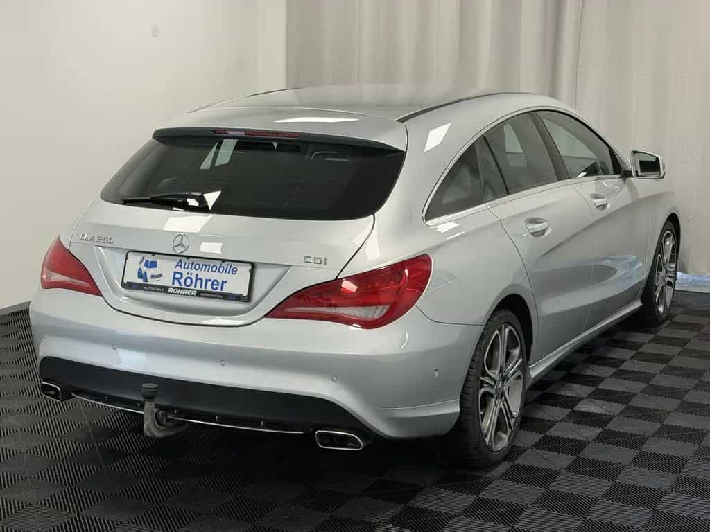 Mercedes-Benz CLA 200 Shooting Brake d Aut. Urban Sport AHK 04/2015-photo-7