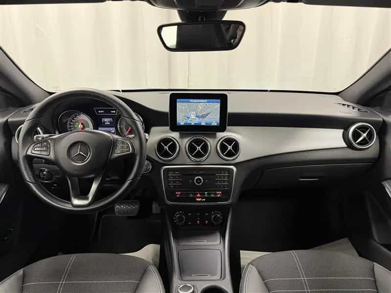 Mercedes-Benz CLA 200 d Shooting Brake Aut. Urban Sport AHK 04/2015-photo-11