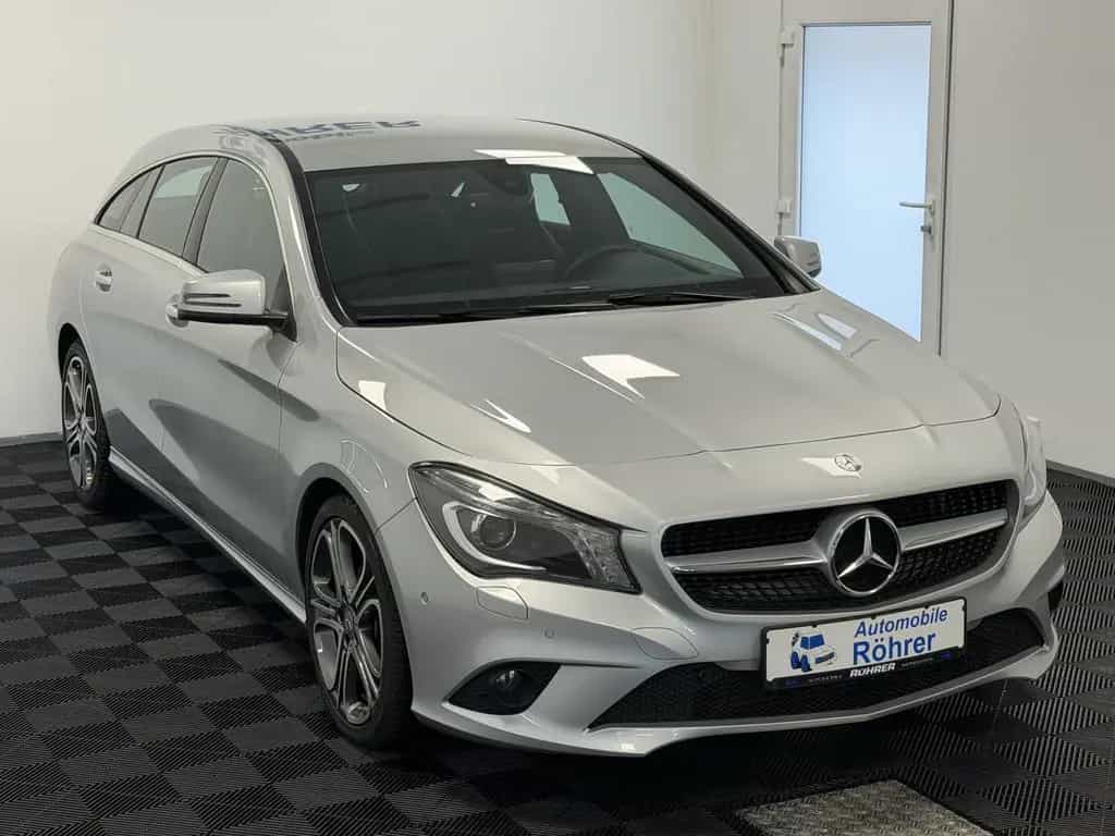 Mercedes-Benz CLA 200 d Shooting Brake Aut. Urban Sport AHK 04/2015-photo-3