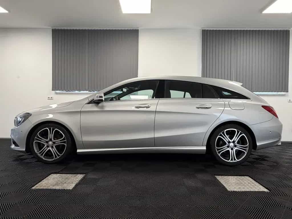 Mercedes-Benz CLA 200 d Shooting Brake Aut. Urban Sport AHK 04/2015-photo-4