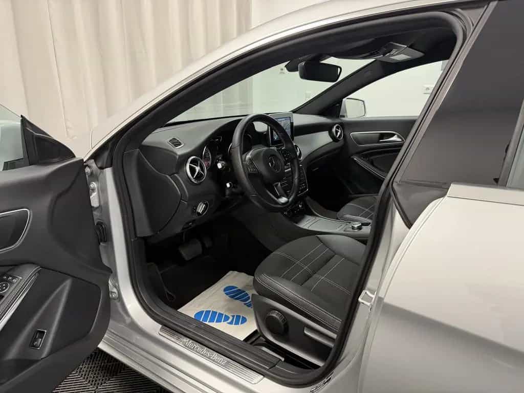 Mercedes-Benz CLA 200 d Shooting Brake Aut. Urban Sport AHK 04/2015-photo-8