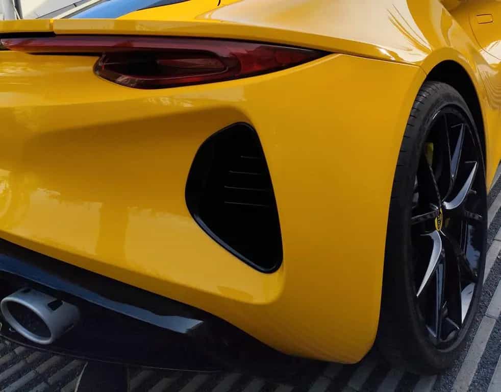 Lotus Emira 2.0 AMG-Turbo First Edition 07/2024-photo-12